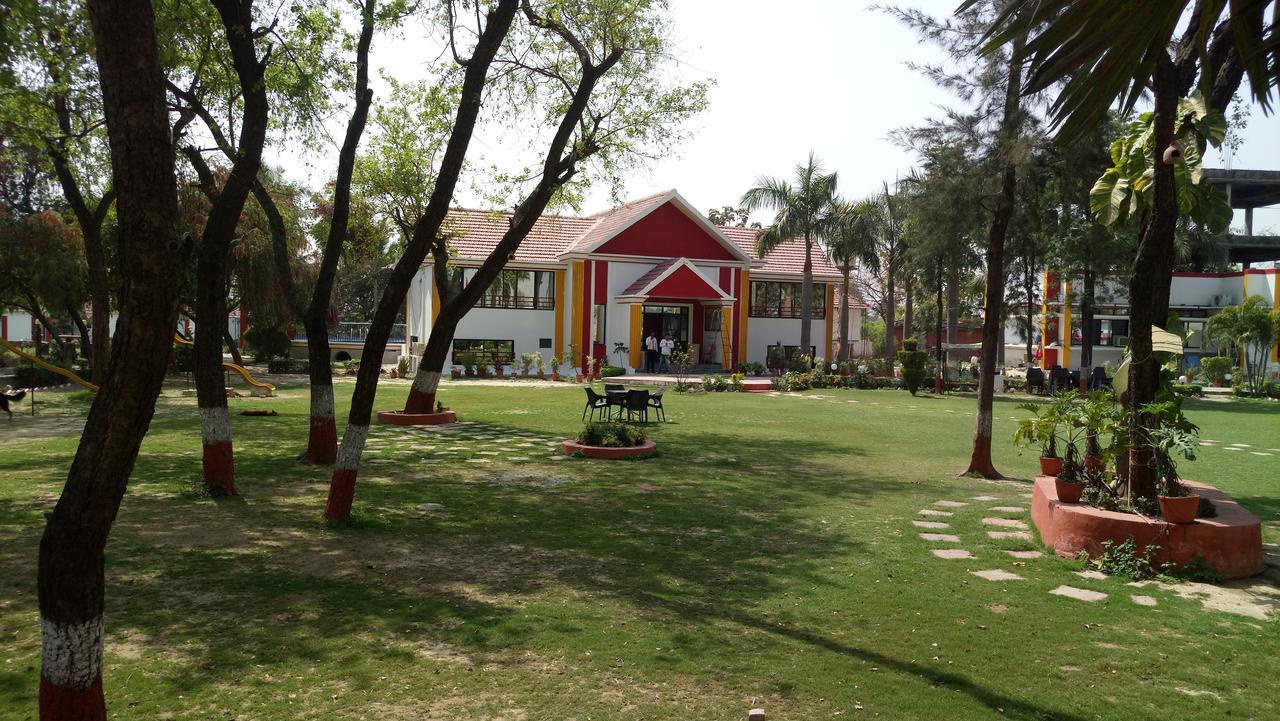 Sanjay Motels I Pvt Ltd Pura Raghunāth Esterno foto